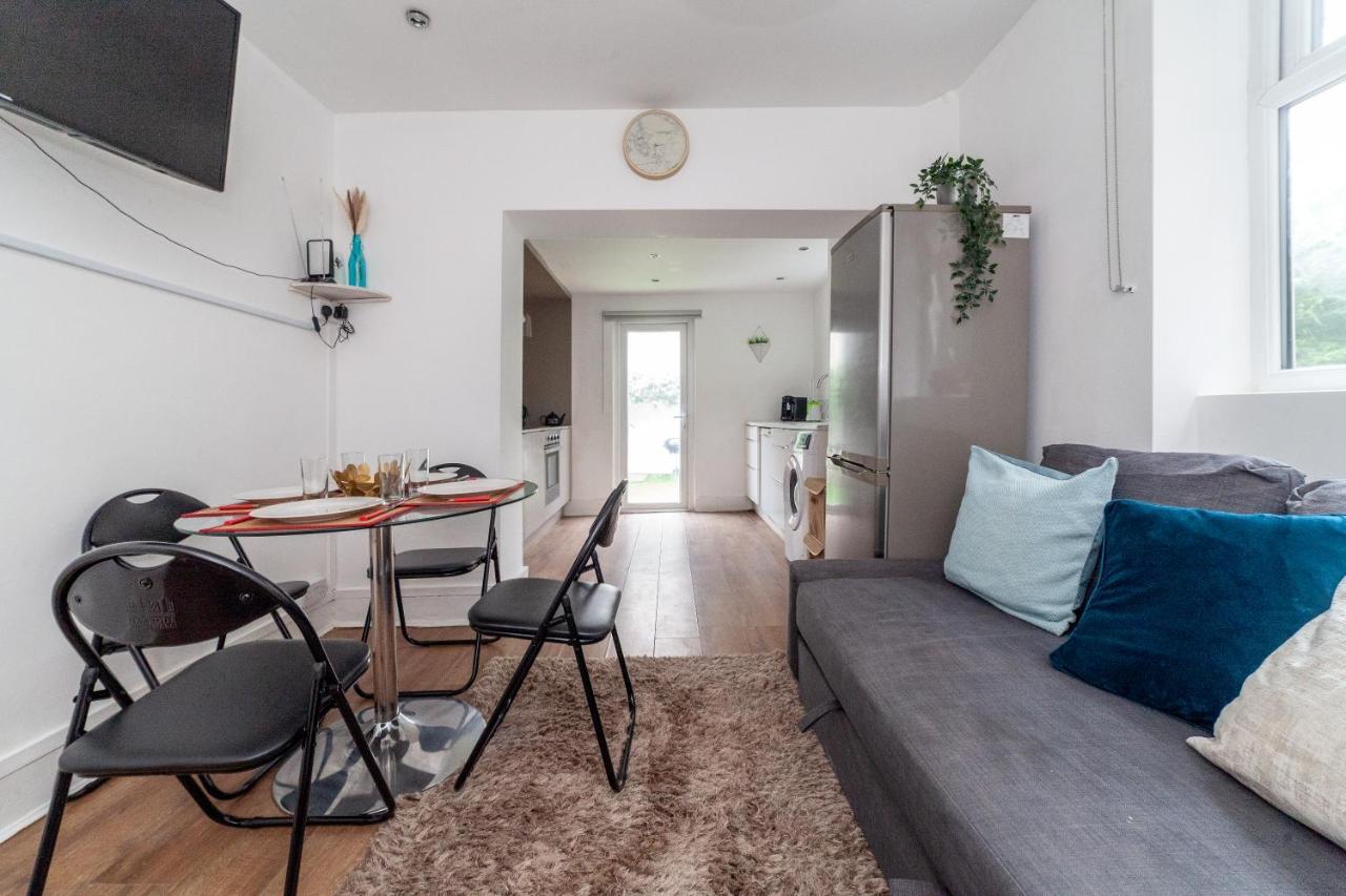 The Orange Garden 2 Bed Serviced Apartment Near Notting Hill Portobello Market Londra Dış mekan fotoğraf